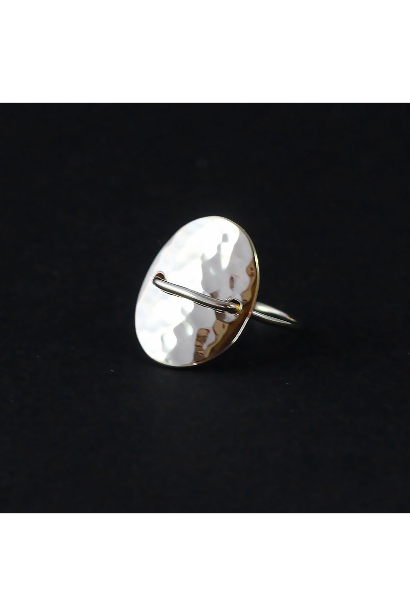Bague ovale martelée