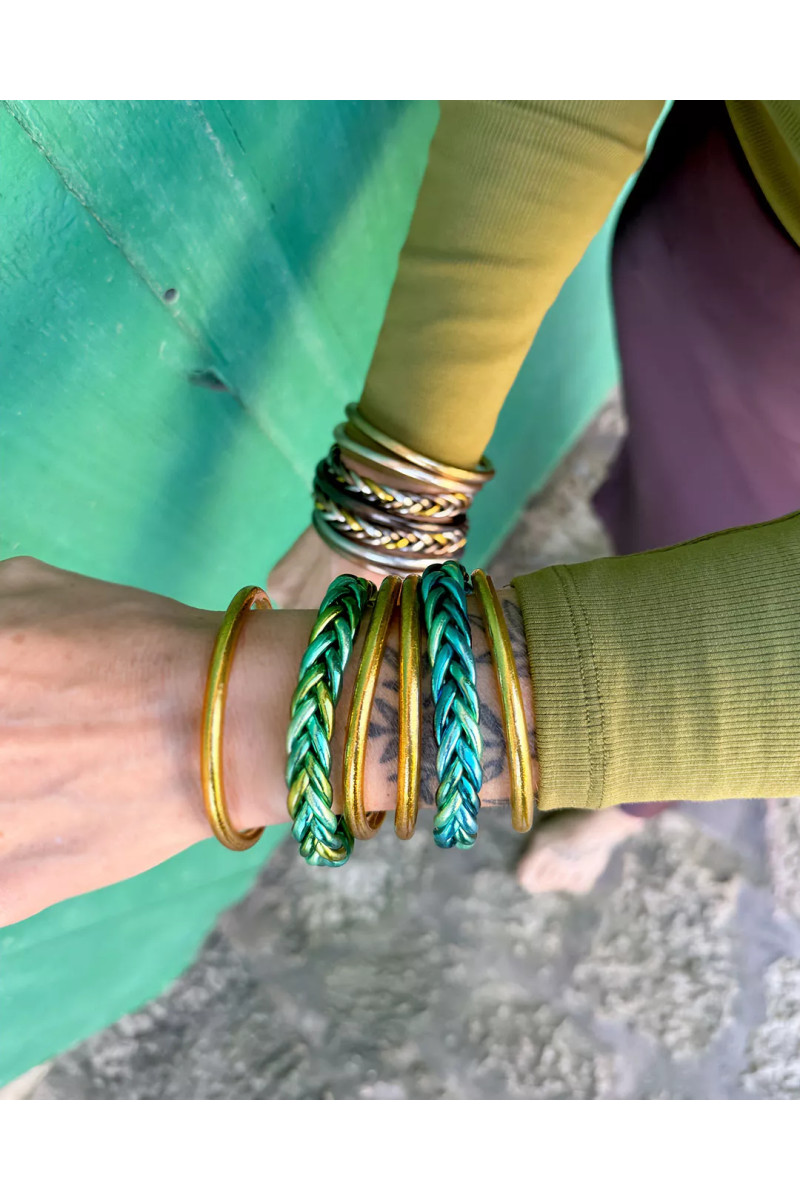 Buddhist bangle braided multicolour AQUA 2
