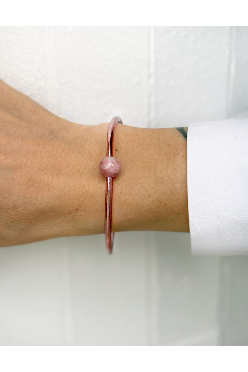 Thin ROSE GOLD Bangle with ROSE QUARTZ