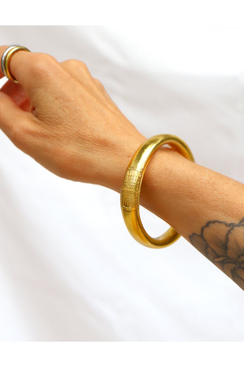 Buddhist Bangle Talisman 12mm LIGHT GOLD